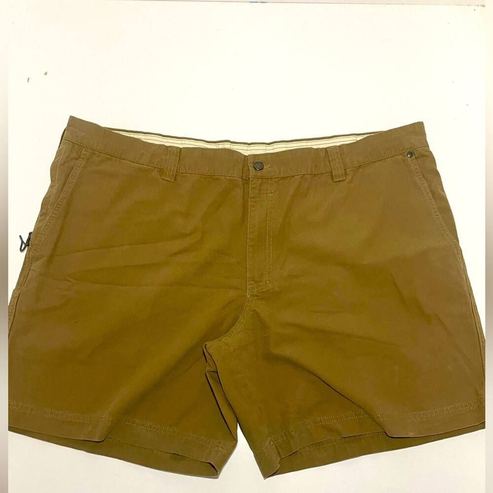 Men’s Columbia Shorts Khaki Outdoor Hiking Preppy Size 46 x 8